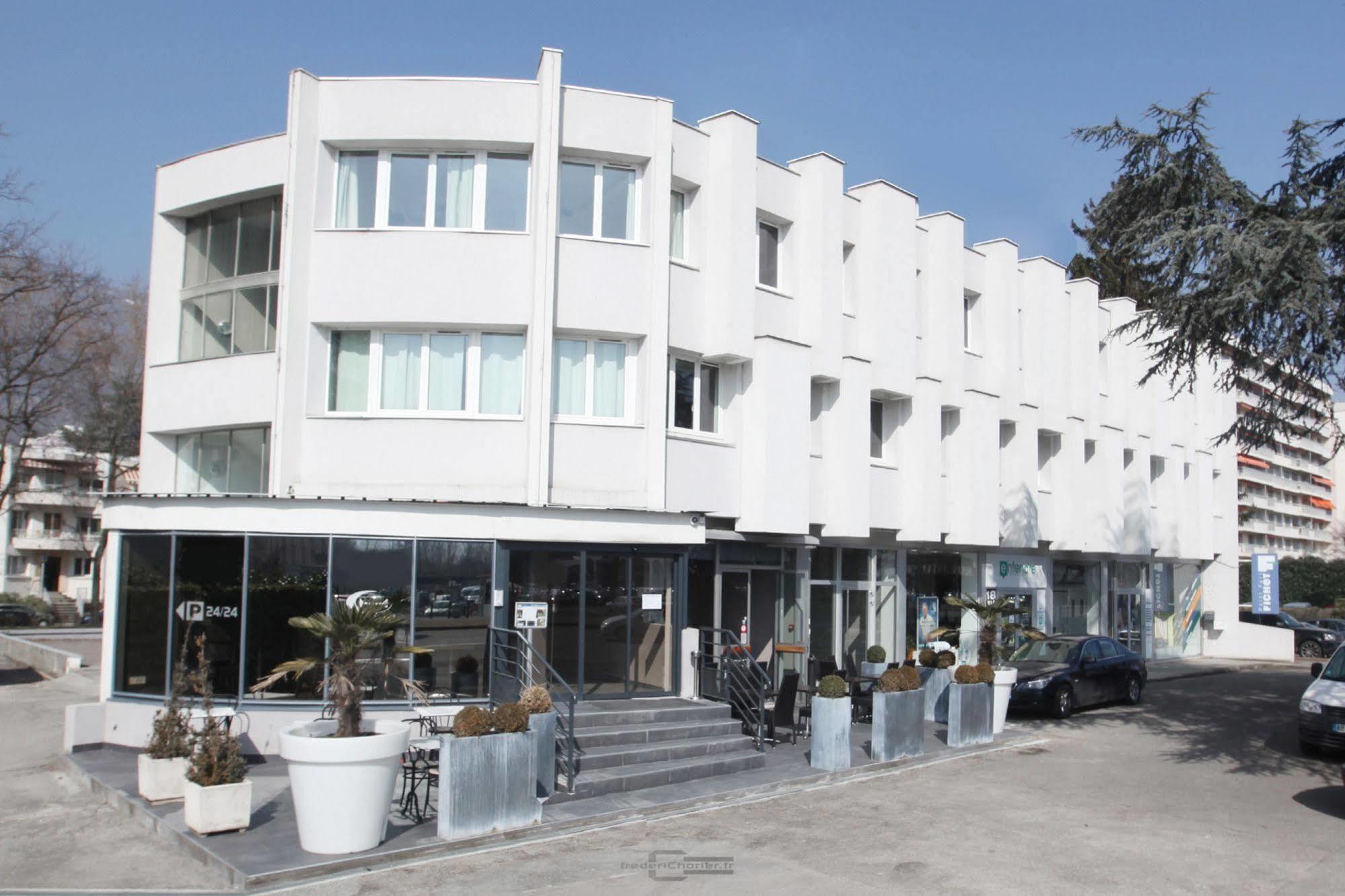 Le Mokca Hotel Meylan Exterior photo